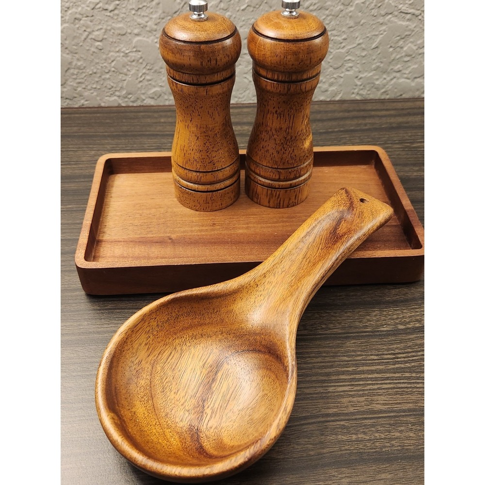 Set Wooden Salt Shaker and Pepper Mill Grinders, Tray & Spoon Rest New!